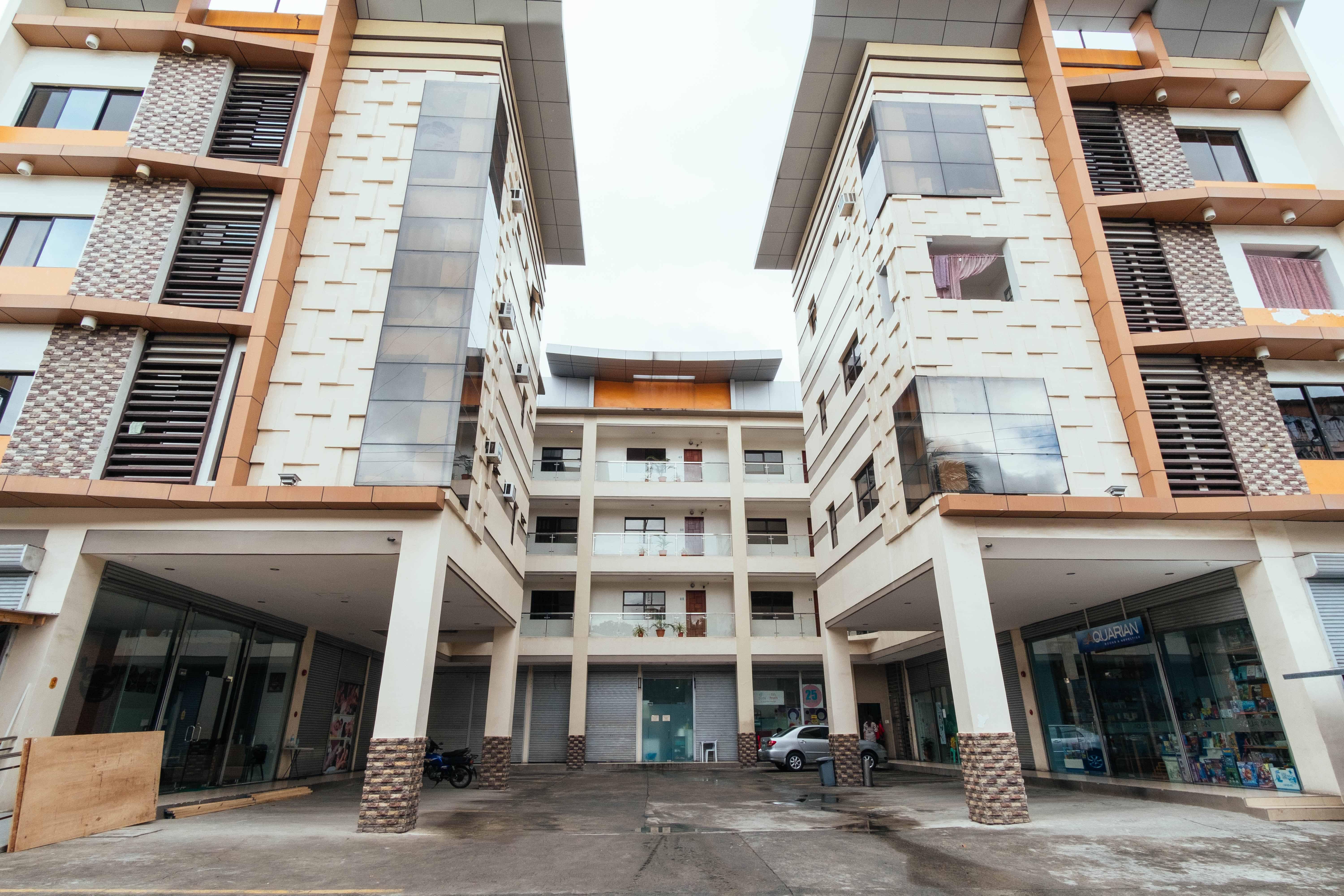 OYO 443 Maria Cristina Arcade Suites Cebu Exterior foto